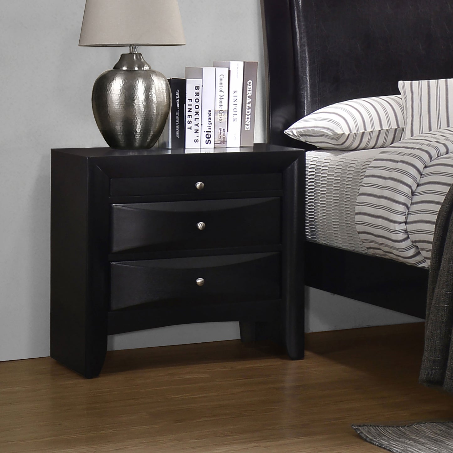 Briana 2-drawer Nightstand Black